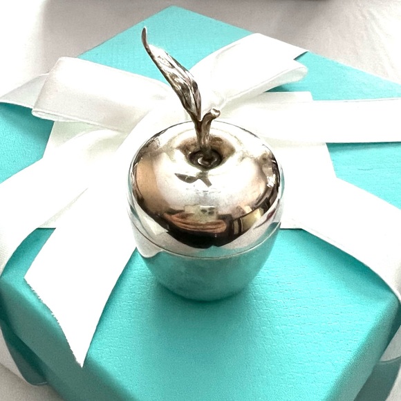 Vintage Tiffany & Co. apple trinket jewelry pill box lidded - Picture 3 of 16